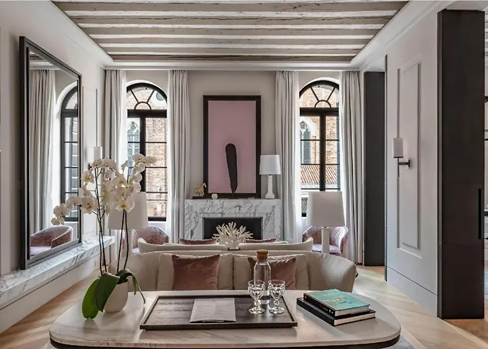 Palazzo Cristo Apartment